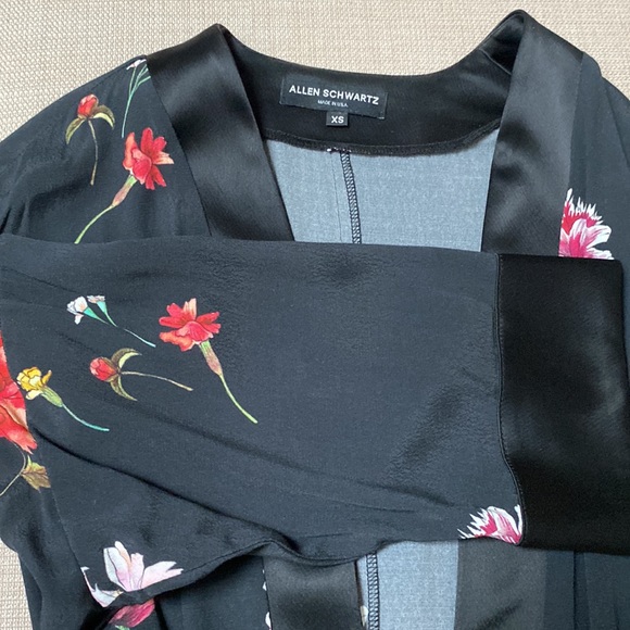 Allen Schwartz XS Kimono Jacket - Mint condition! - Picture 5 of 9